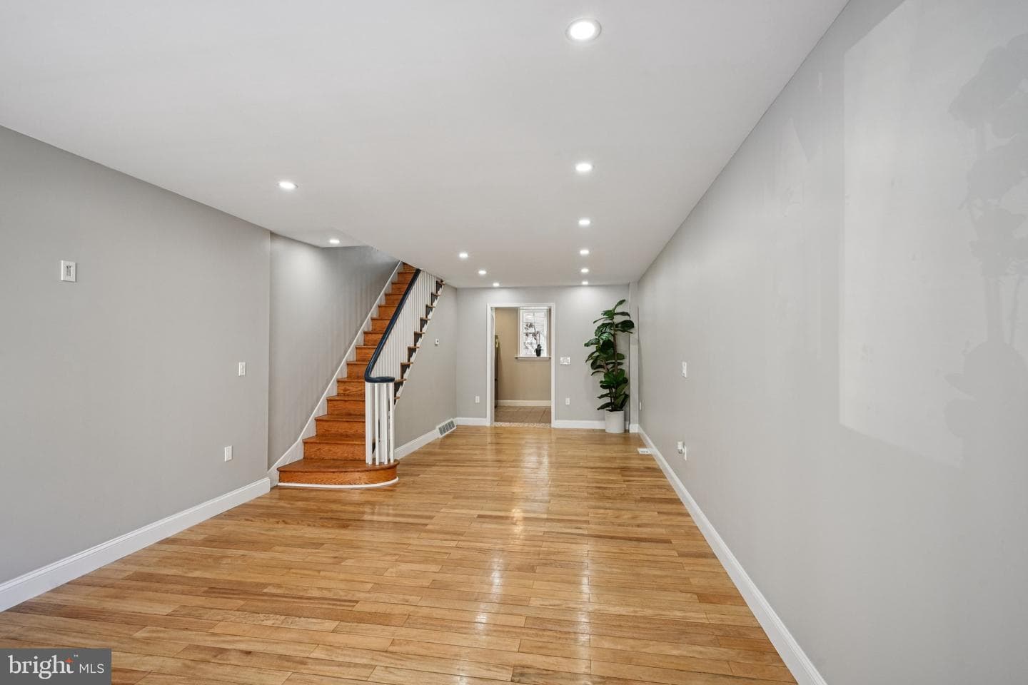 1912 S 9th Street photo 5