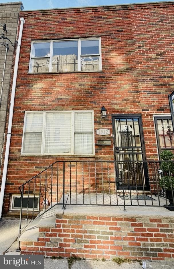 1912 S 9th Street photo 6