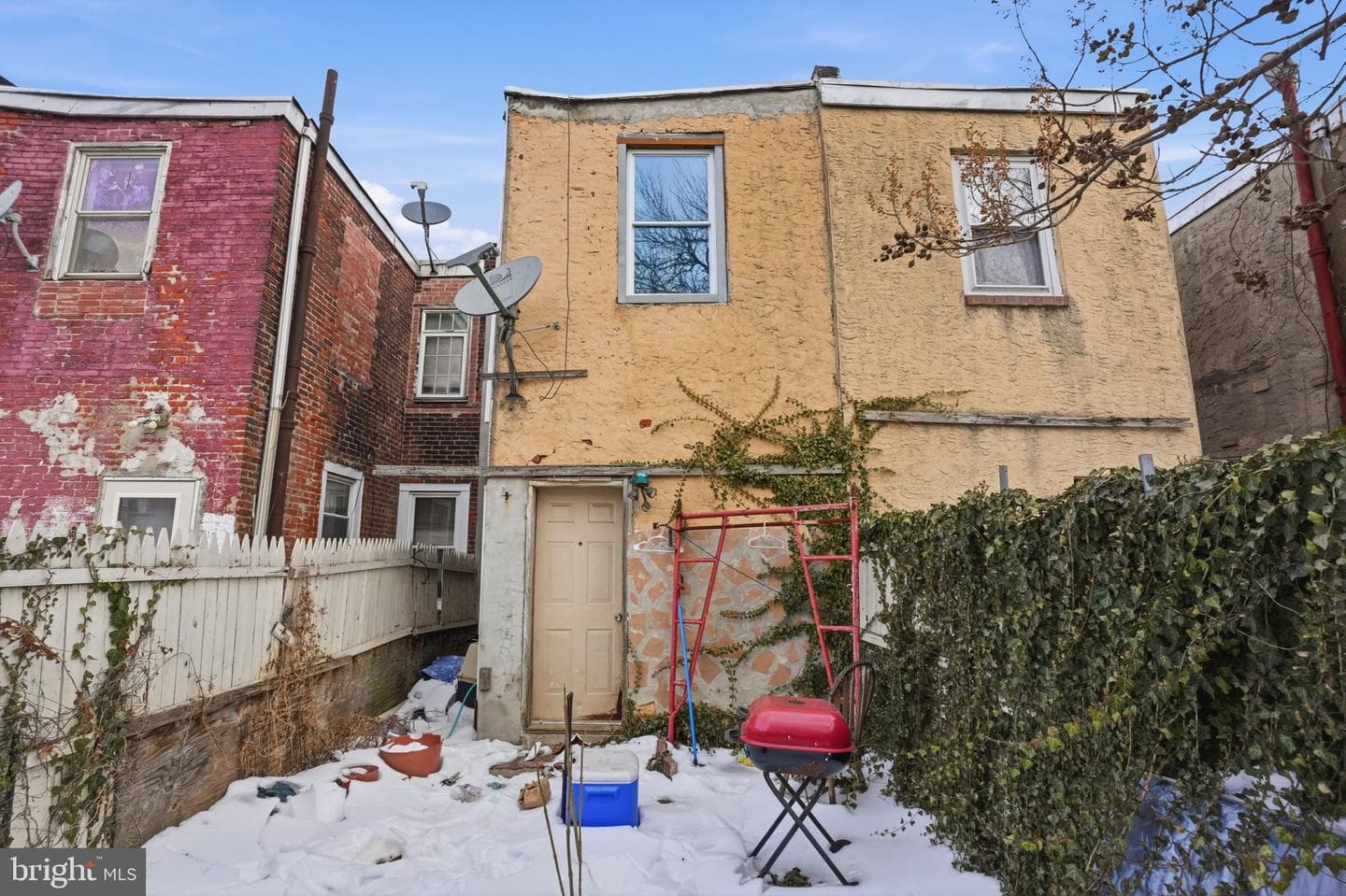 164 E Ontario Street photo 12