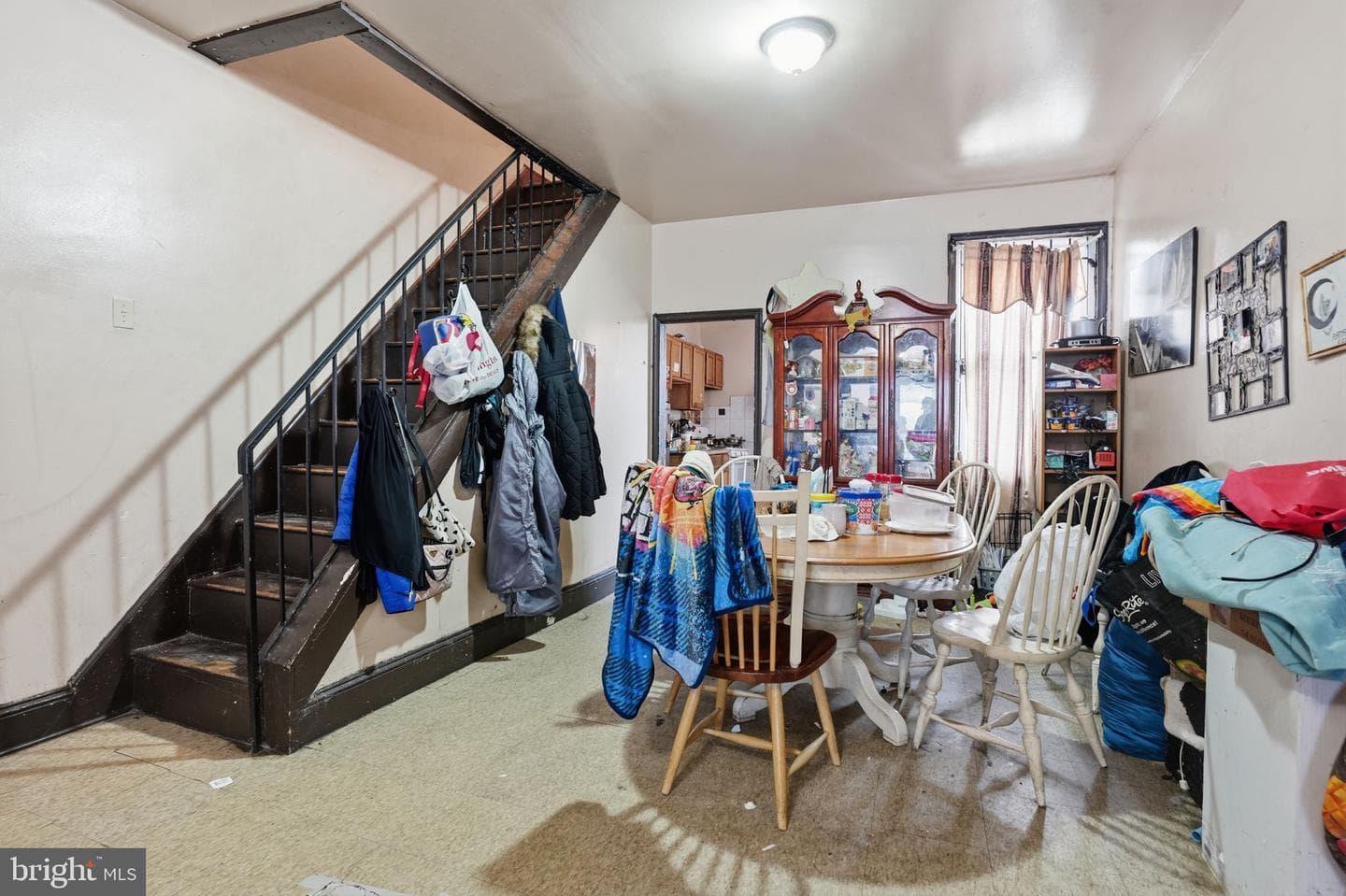 164 E Ontario Street photo 3