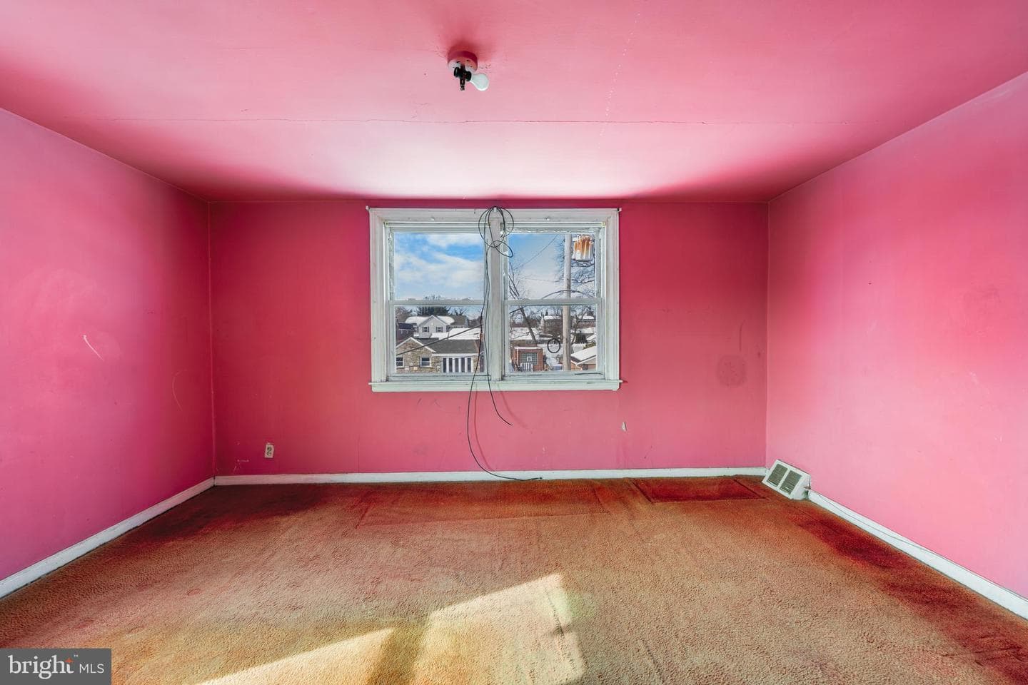 1030 E Sedgwick Street photo 16