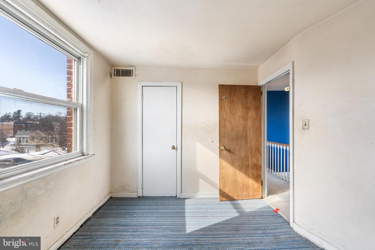 1030 E Sedgwick Street photo 18