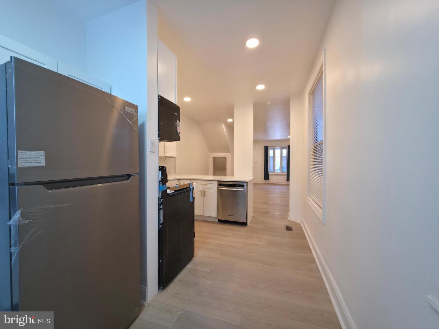 5214 Reinhard Street photo 11