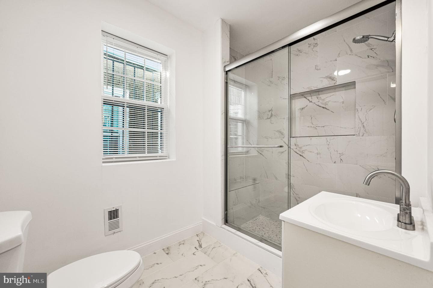 5839 Race Street photo 15