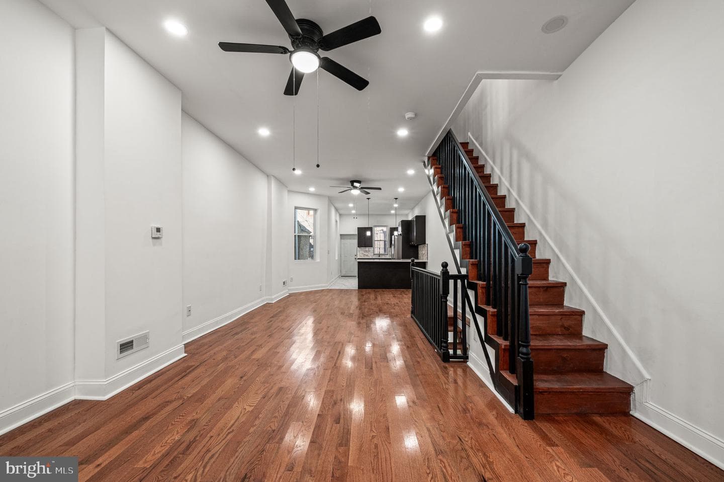 5839 Race Street photo 4
