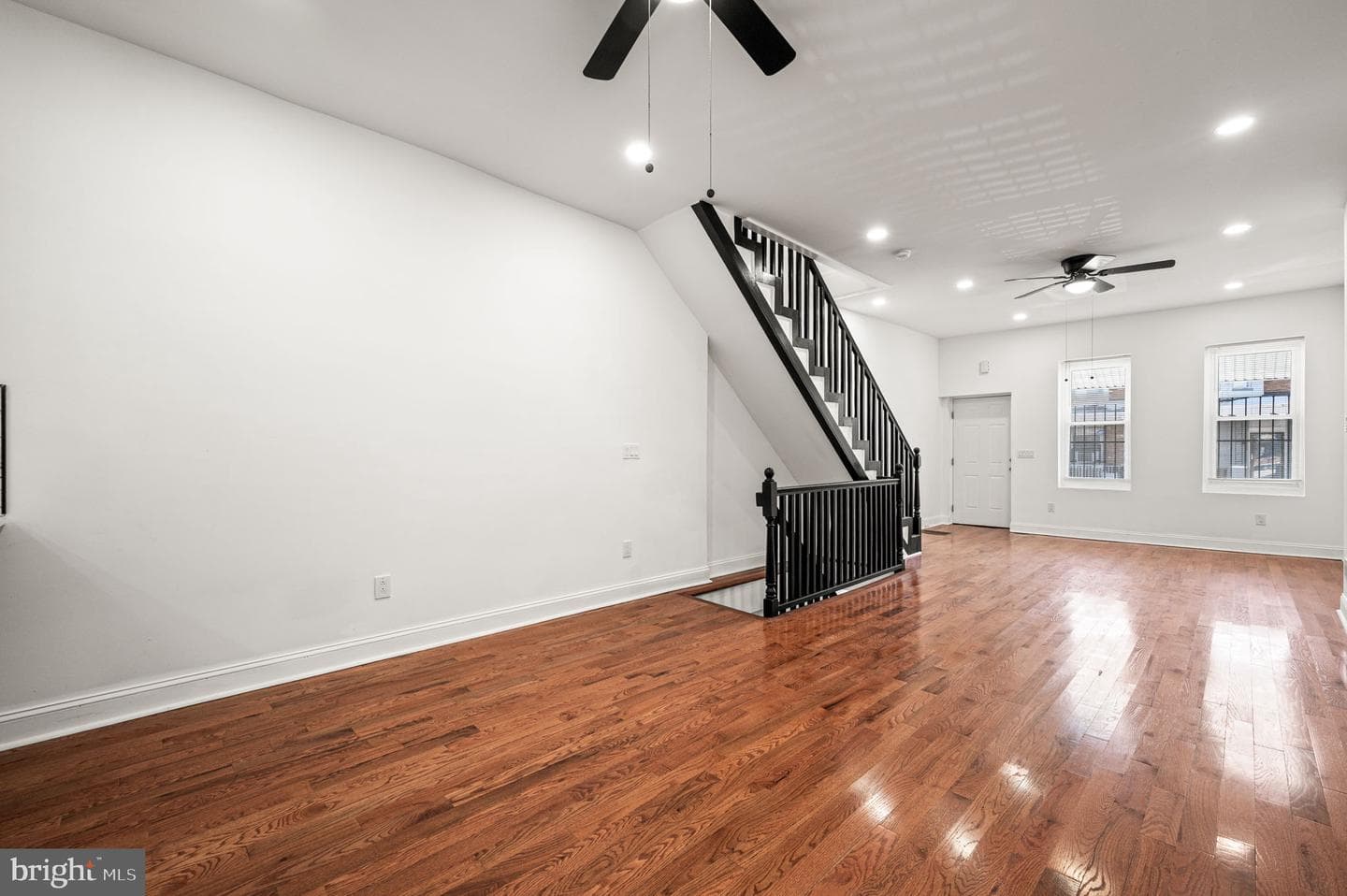 5839 Race Street photo 9