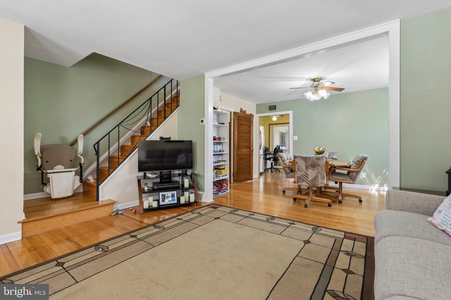 3516 Churchill Lane photo 3