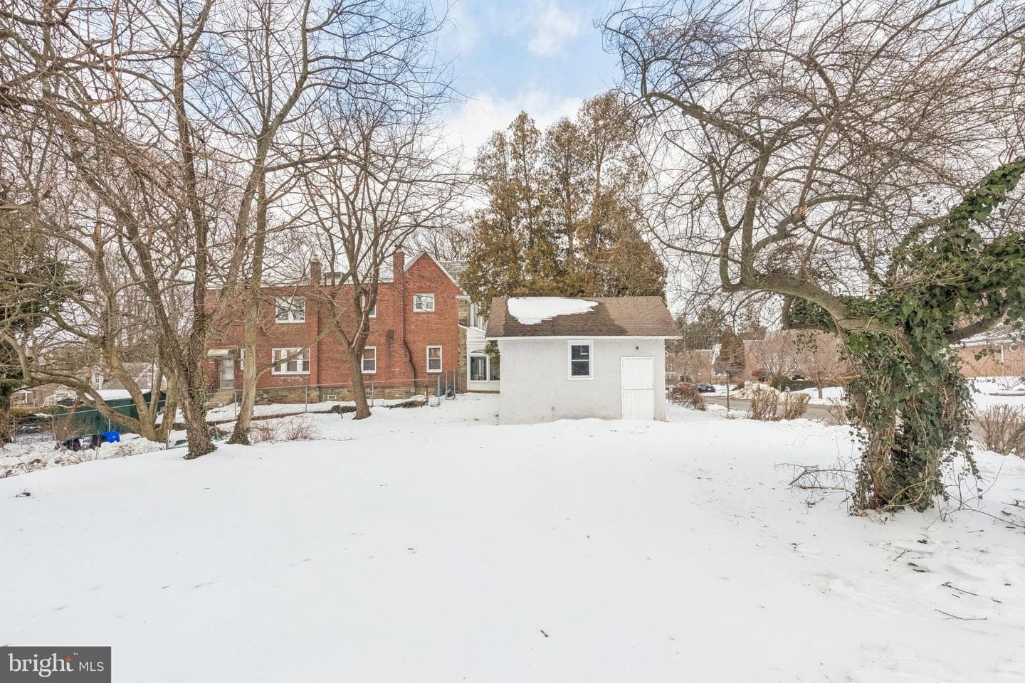433 E Gorgas Lane photo 34