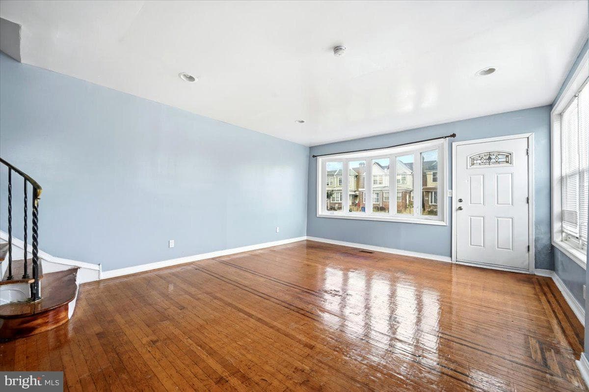 3550 Tudor Street photo 4