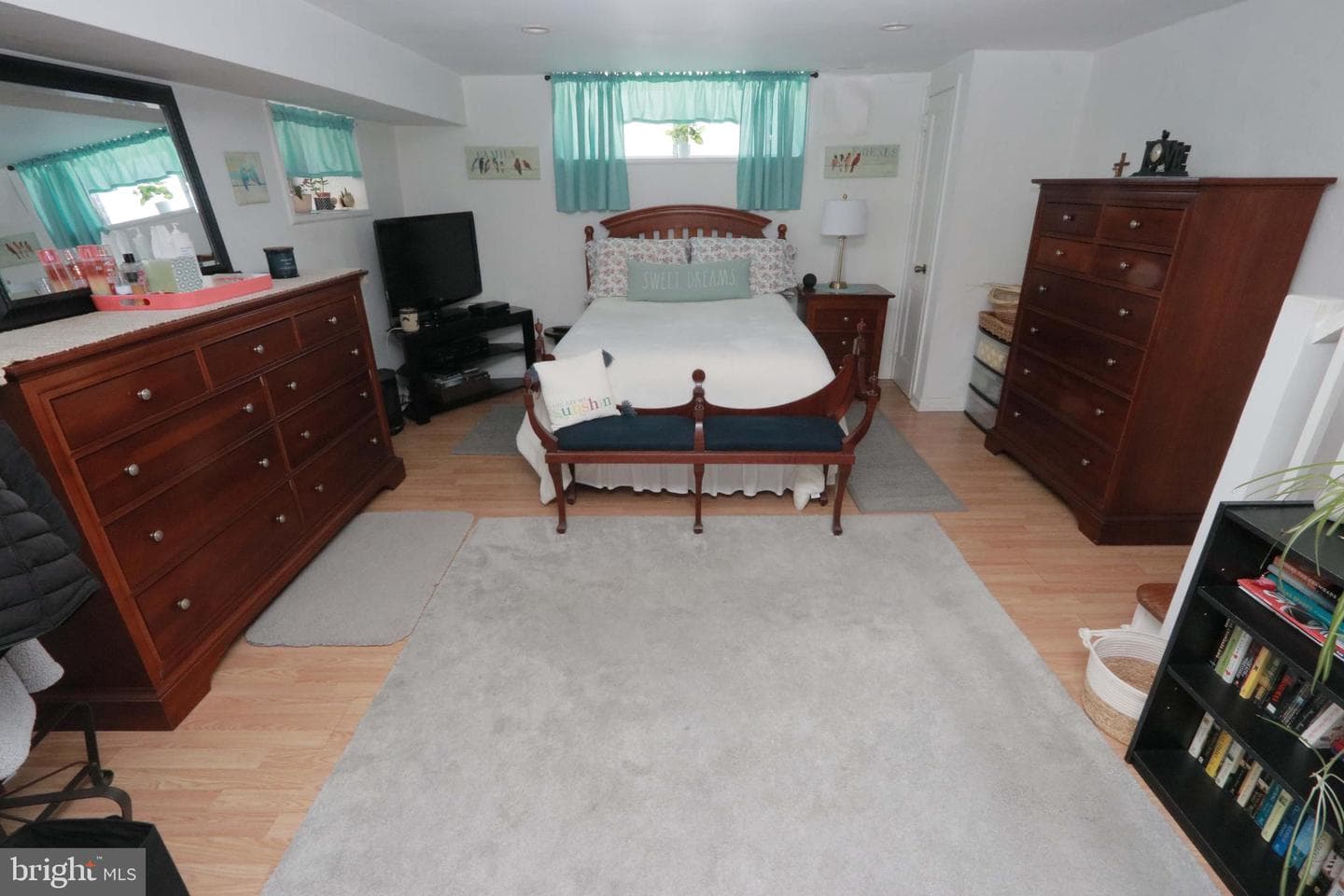 8134 Revere Street photo 42
