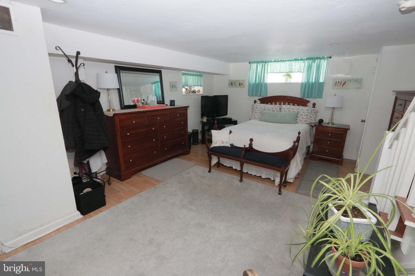 8134 Revere Street photo 46