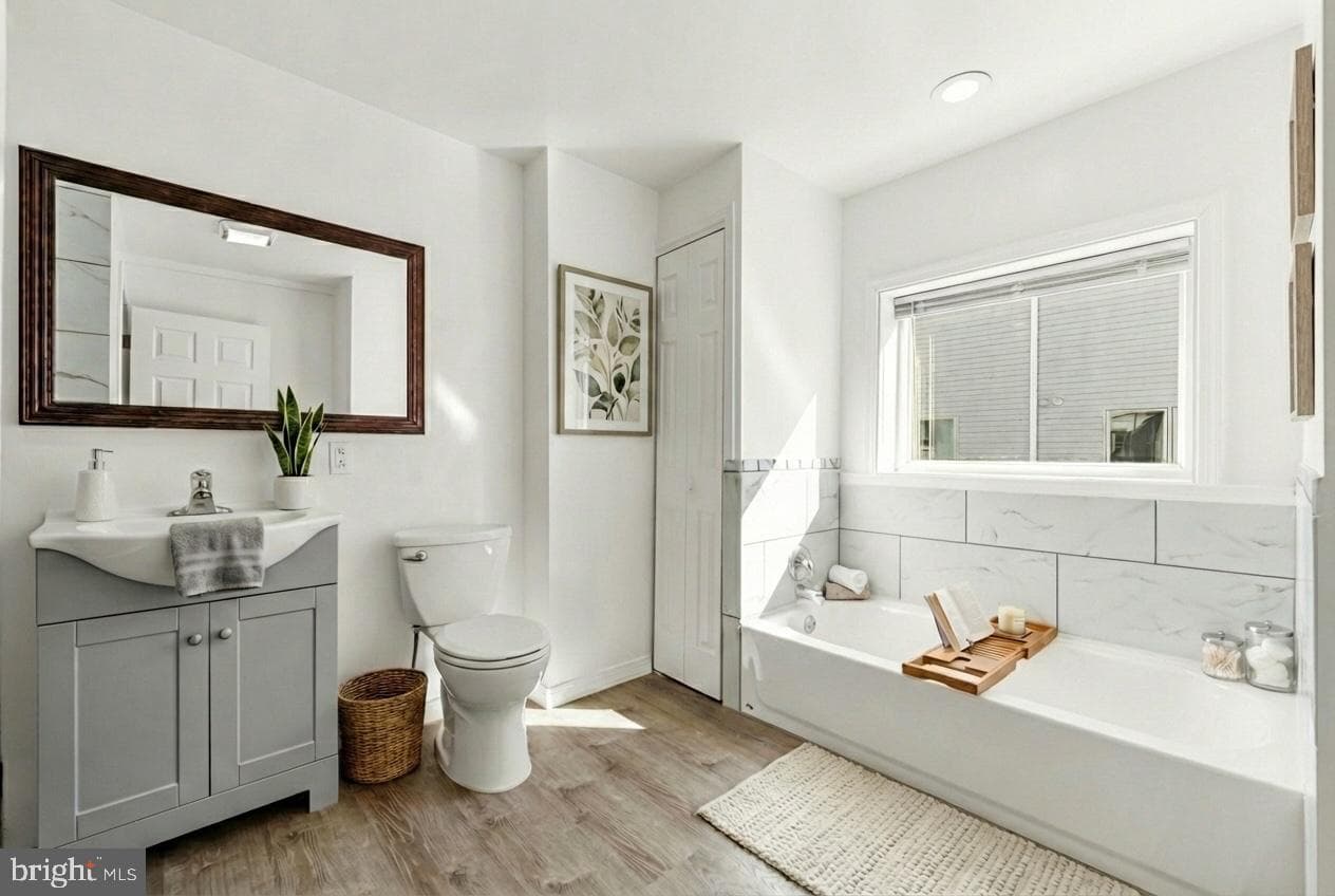 2613 Amber Street photo 8