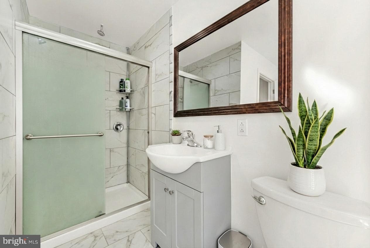 2613 Amber Street photo 9