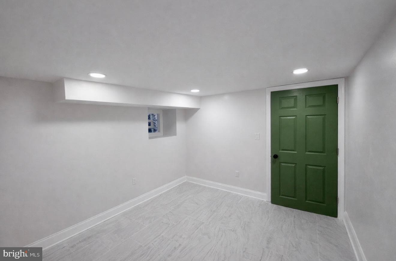 5831 Washington Avenue photo 23