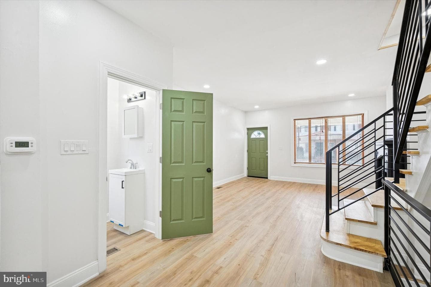 5831 Washington Avenue photo 6