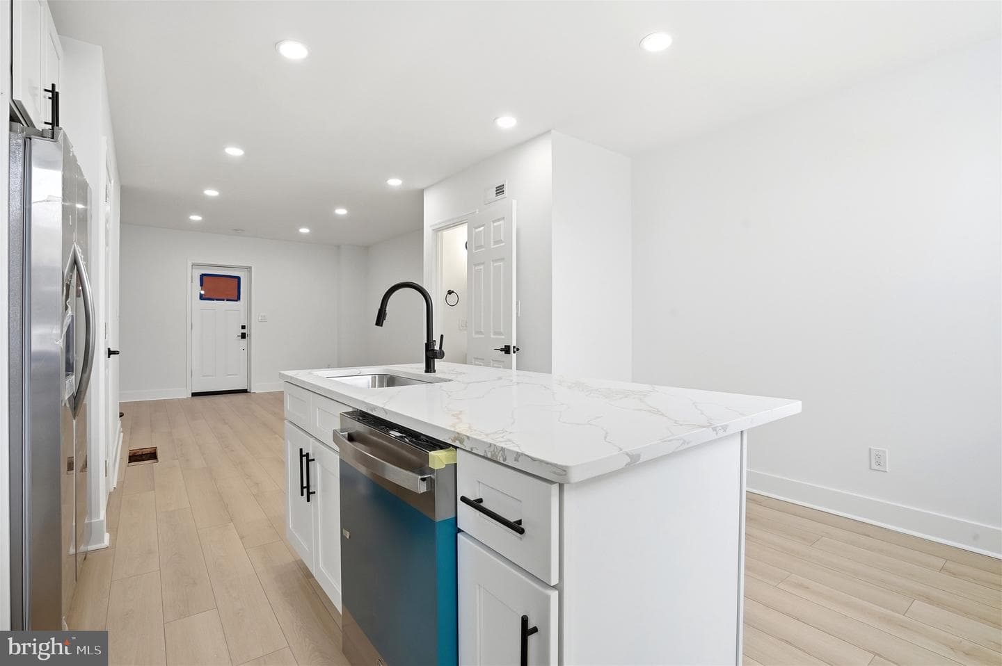 6621 N Uber Street photo 10