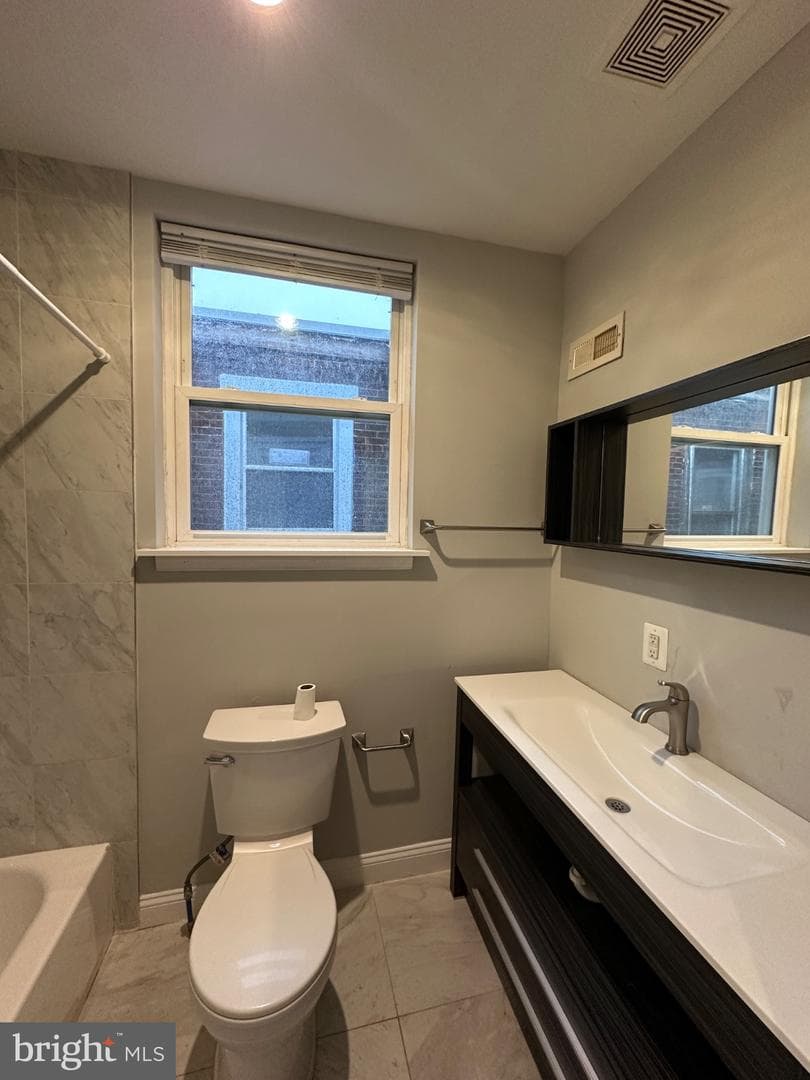 5031 Ludlow Street photo 19