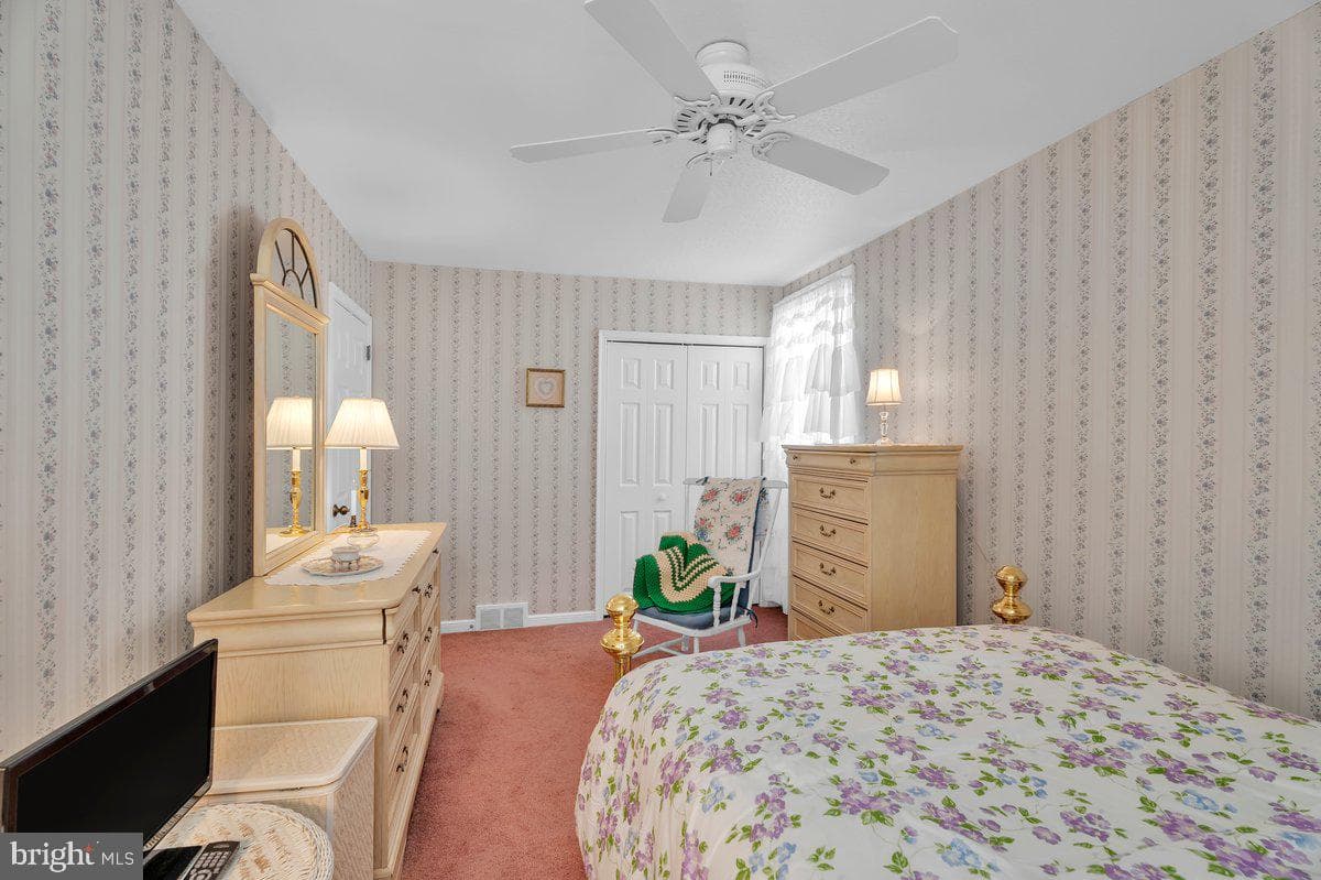 7829 Brous Avenue photo 16
