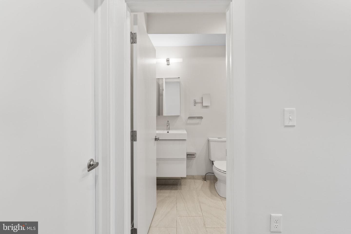 1207 N Etting Street photo 12