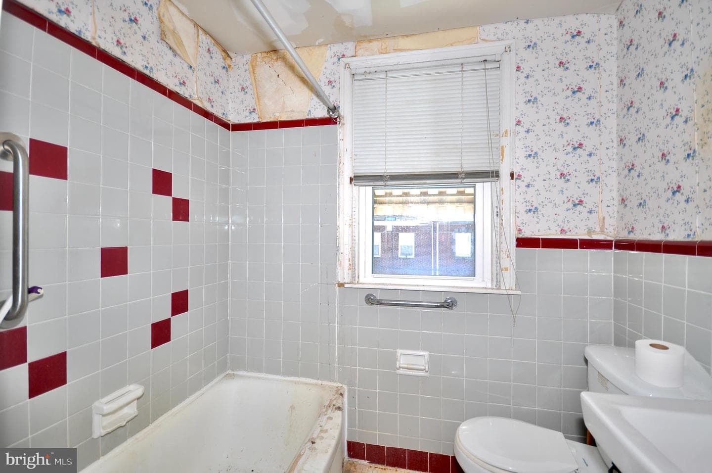 5343 Gillespie Street photo 19