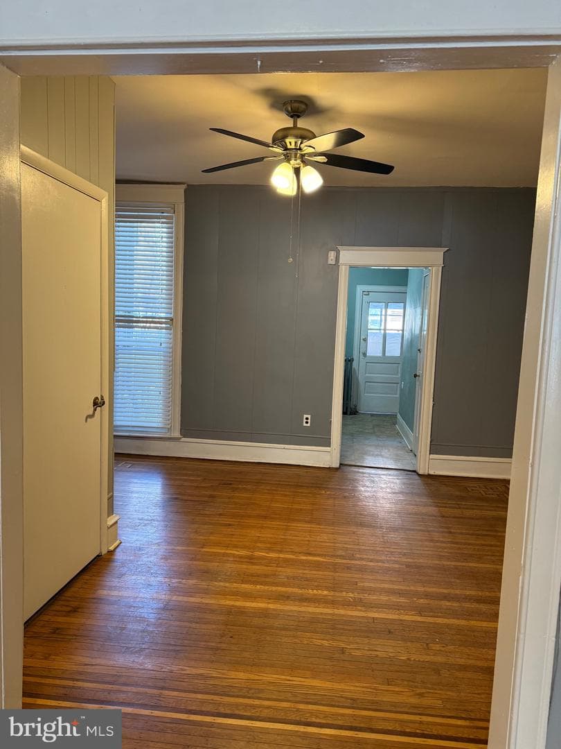 5511 Greenway Avenue photo 5