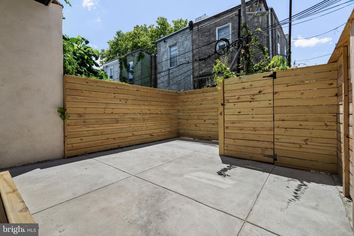 2942 Cecil B Moore Avenue photo 46