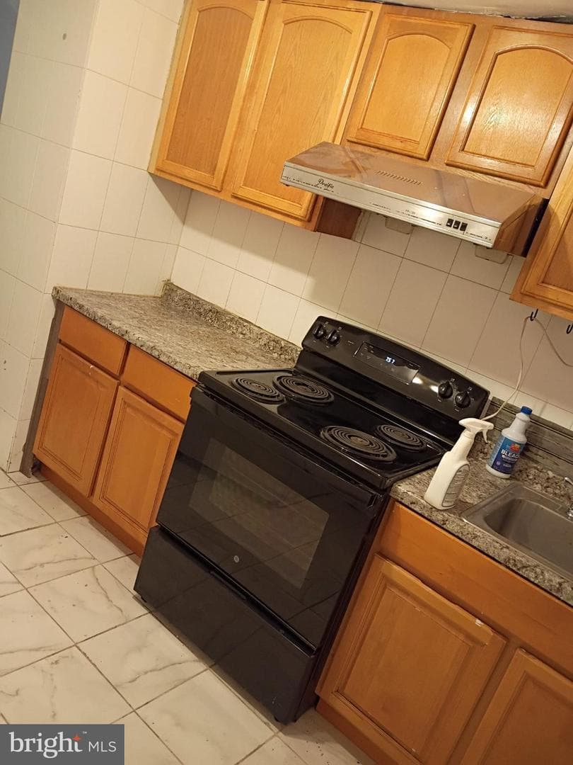 436 Cantrell photo 10
