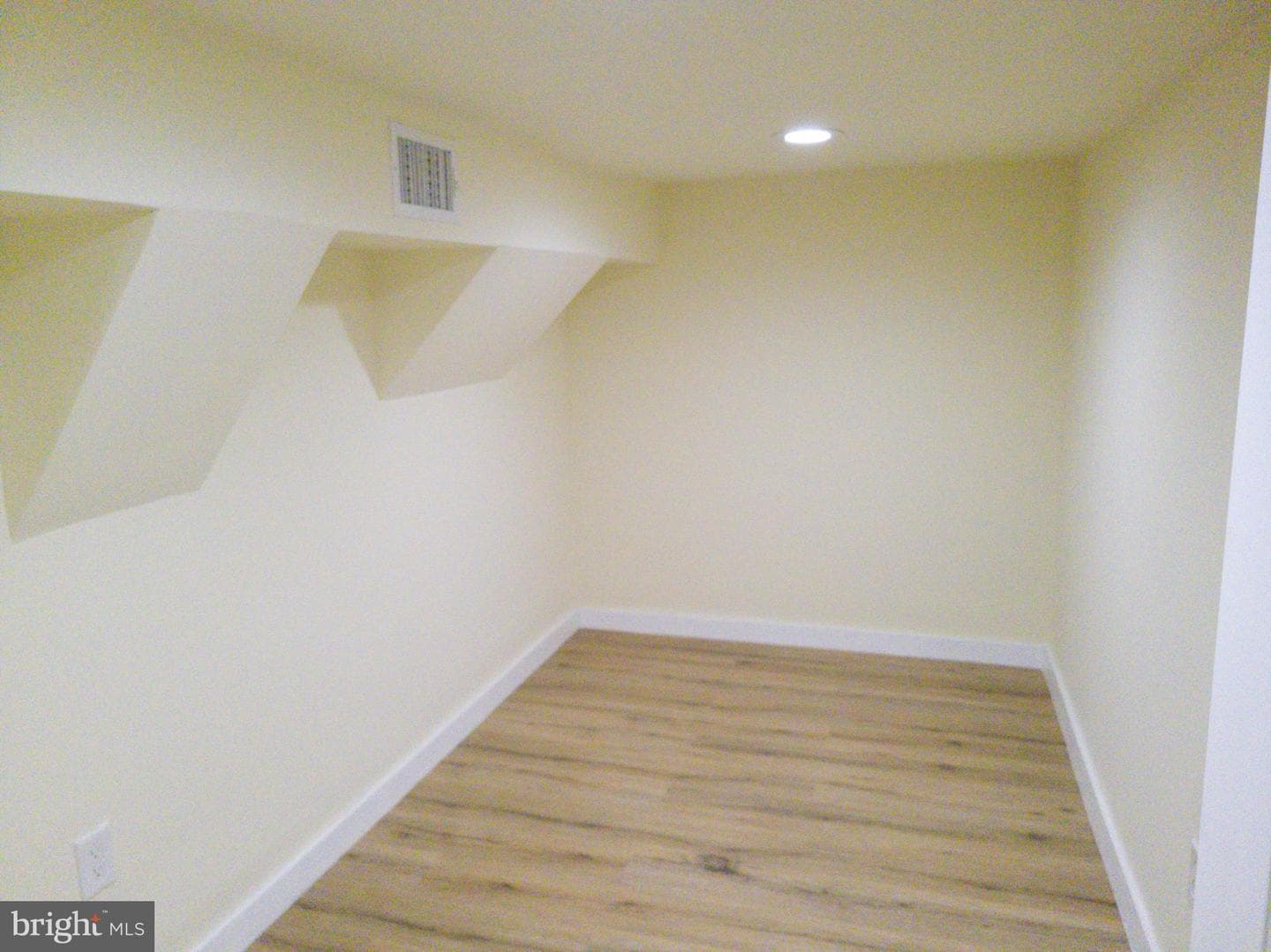 1558 N Randolph Street photo 24