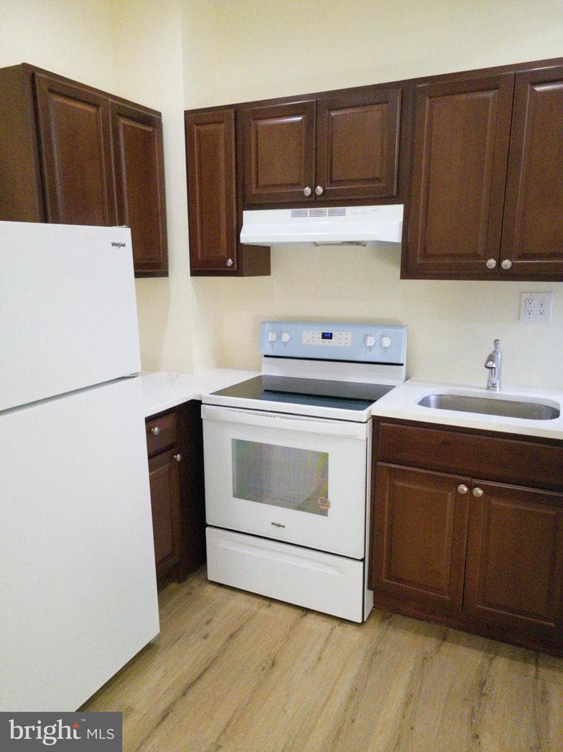 1558 N Randolph Street photo 31
