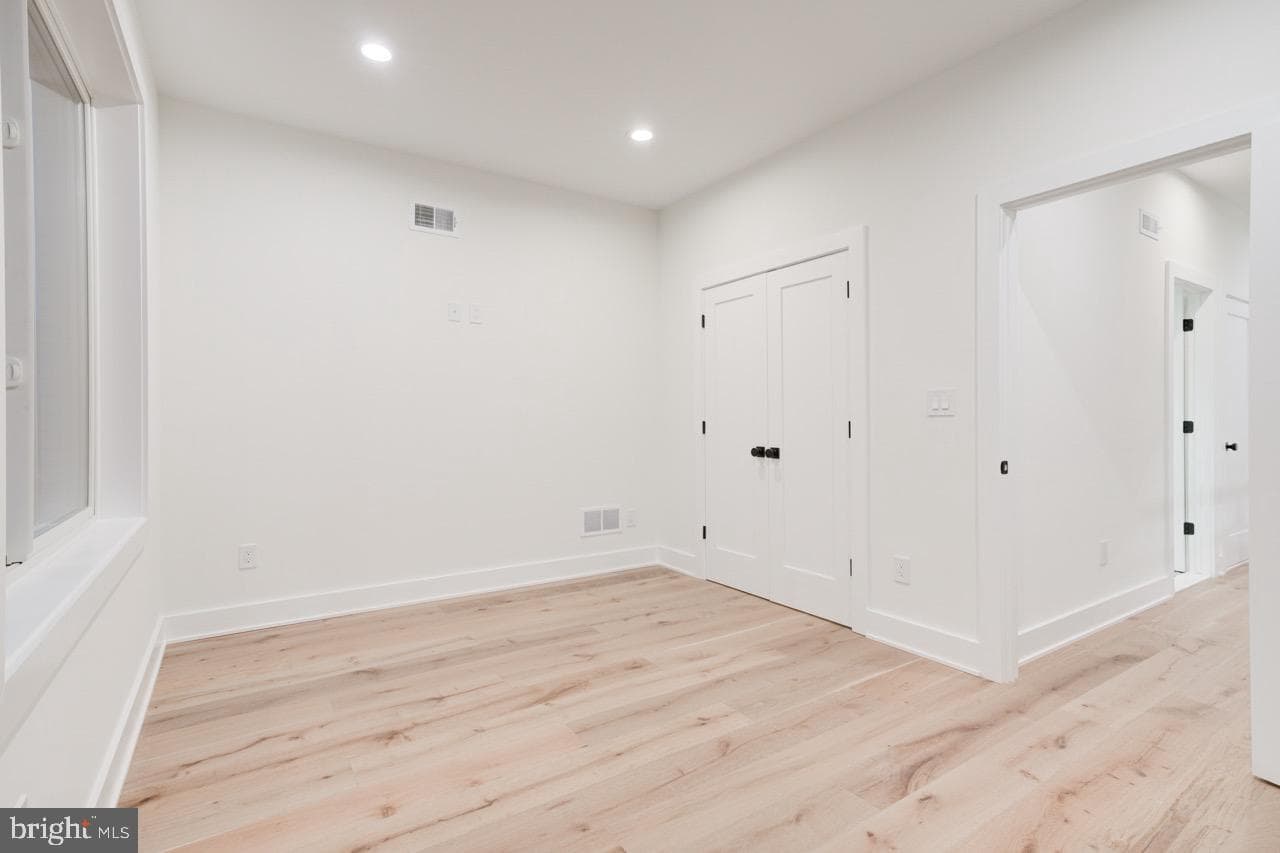 2622 E Harold Street photo 26