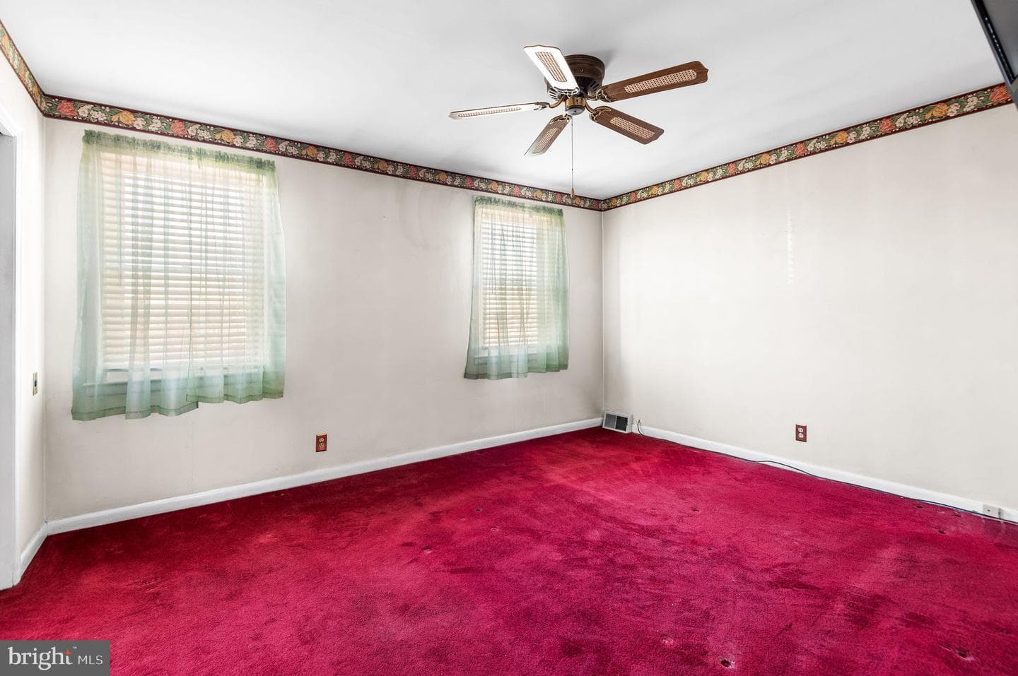 1713 Faunce Street photo 13