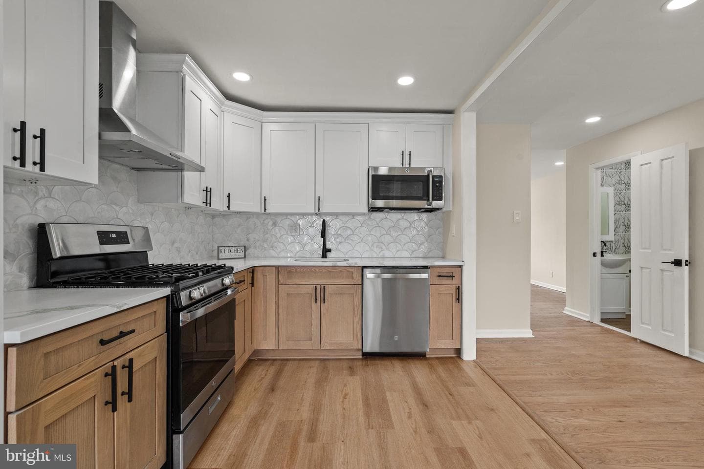 12532 Richton Road photo 2