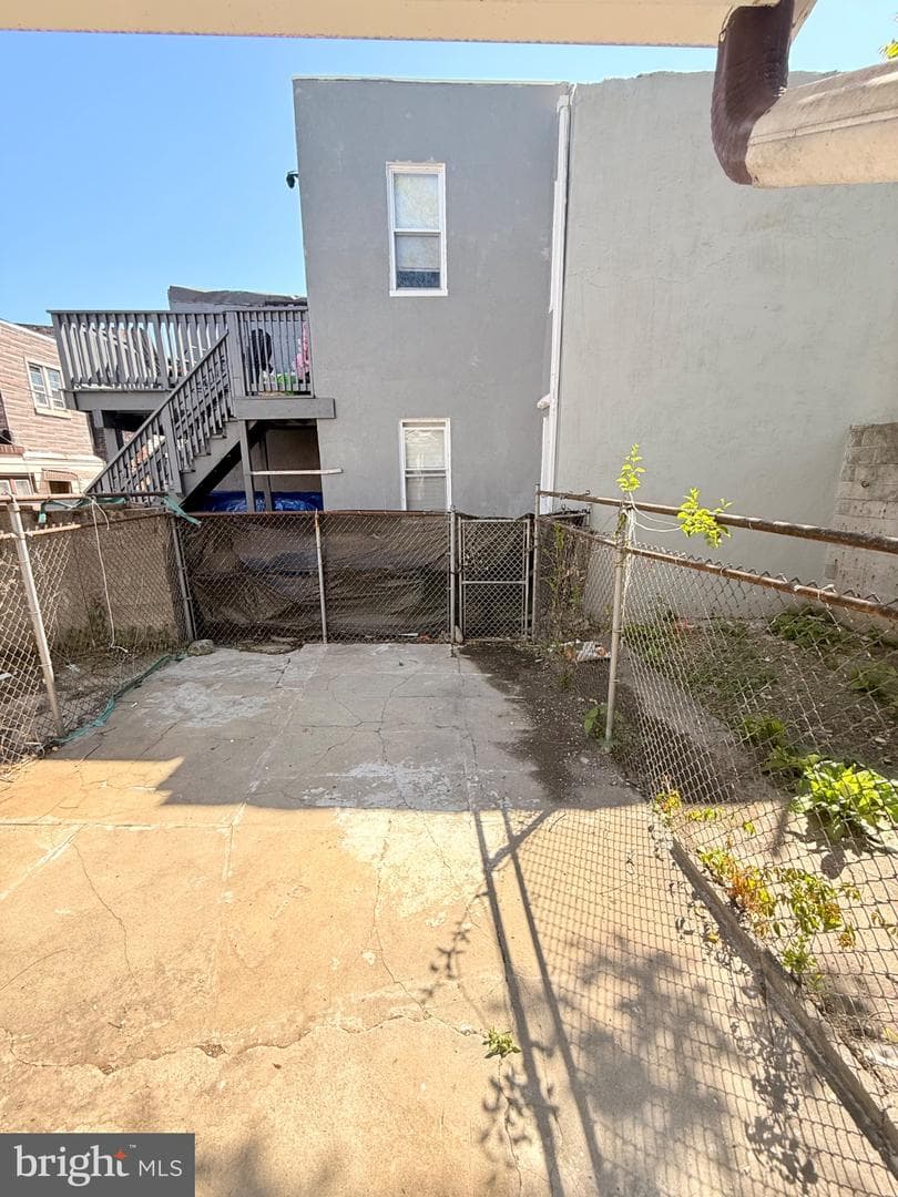 530 E Indiana Avenue photo 12