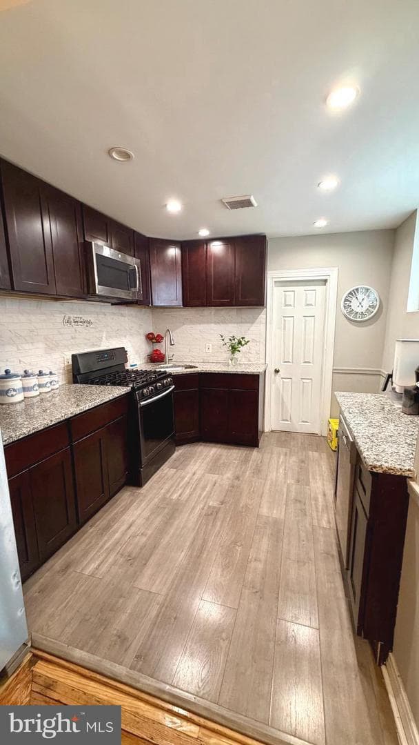 6137 Argyle Street photo 12