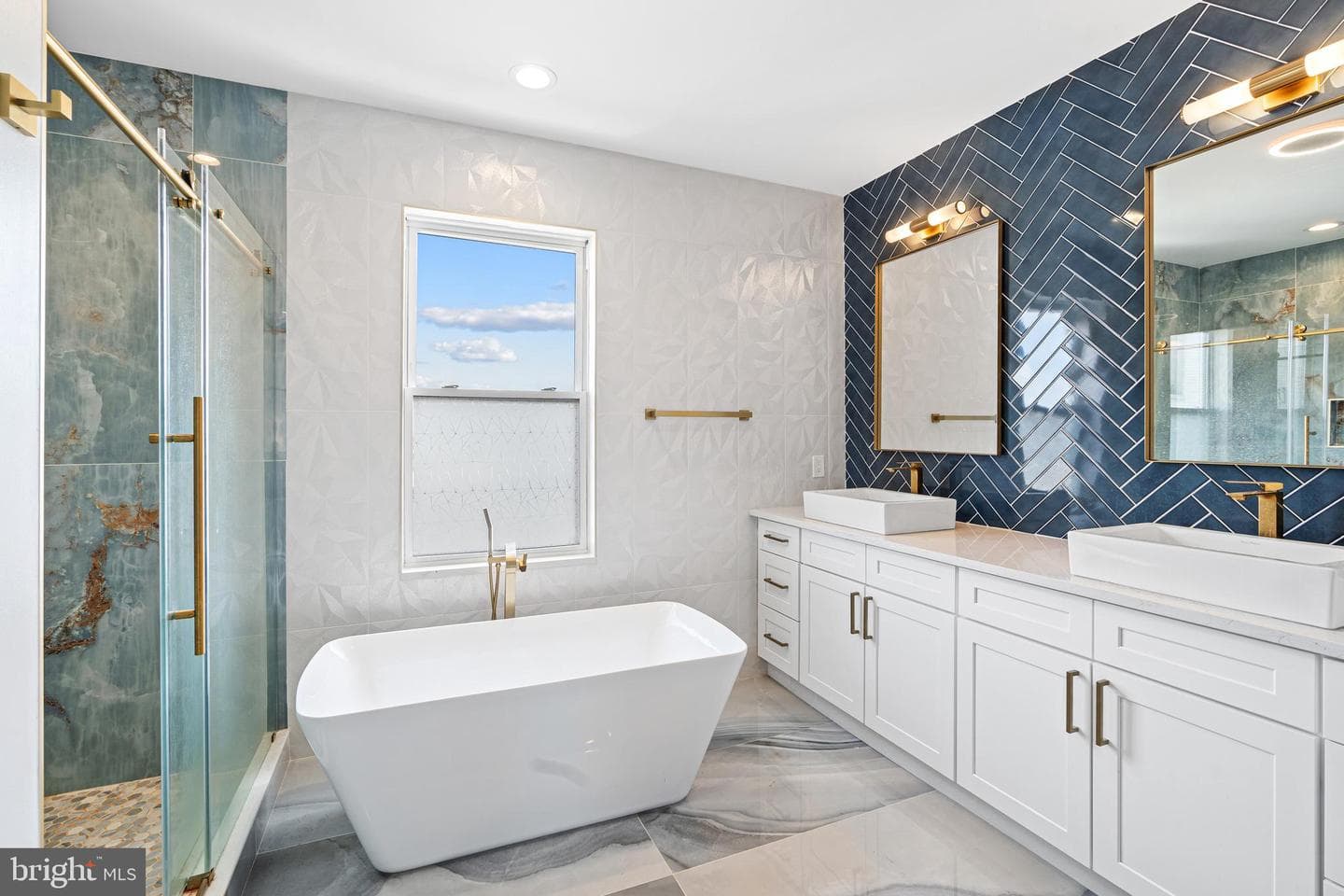 2125 S 9th Street photo 23