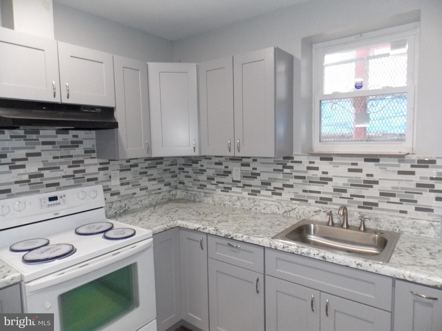 2416 N Orkney Street photo 9