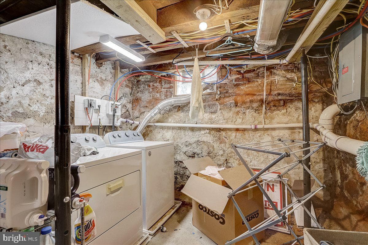 2223 N Gratz Street photo 25