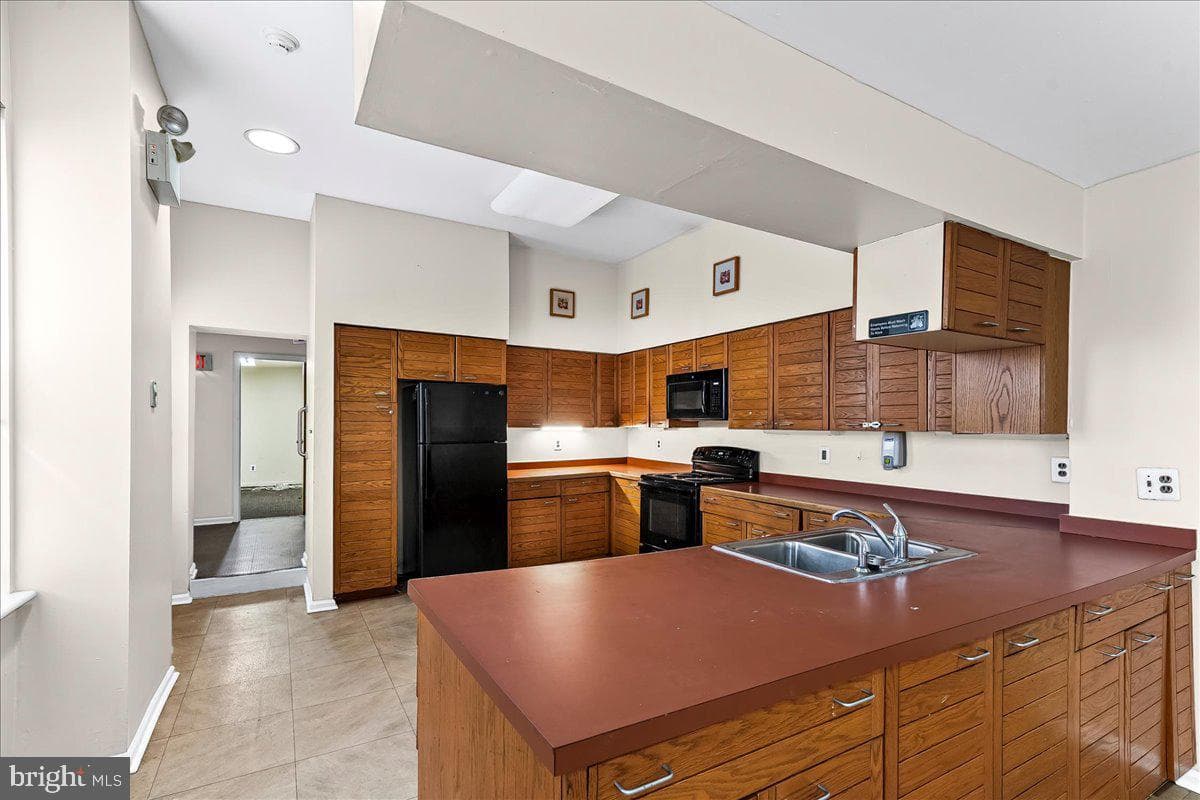 3361 Frankford Avenue photo 10