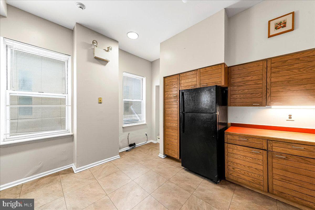 3361 Frankford Avenue photo 12