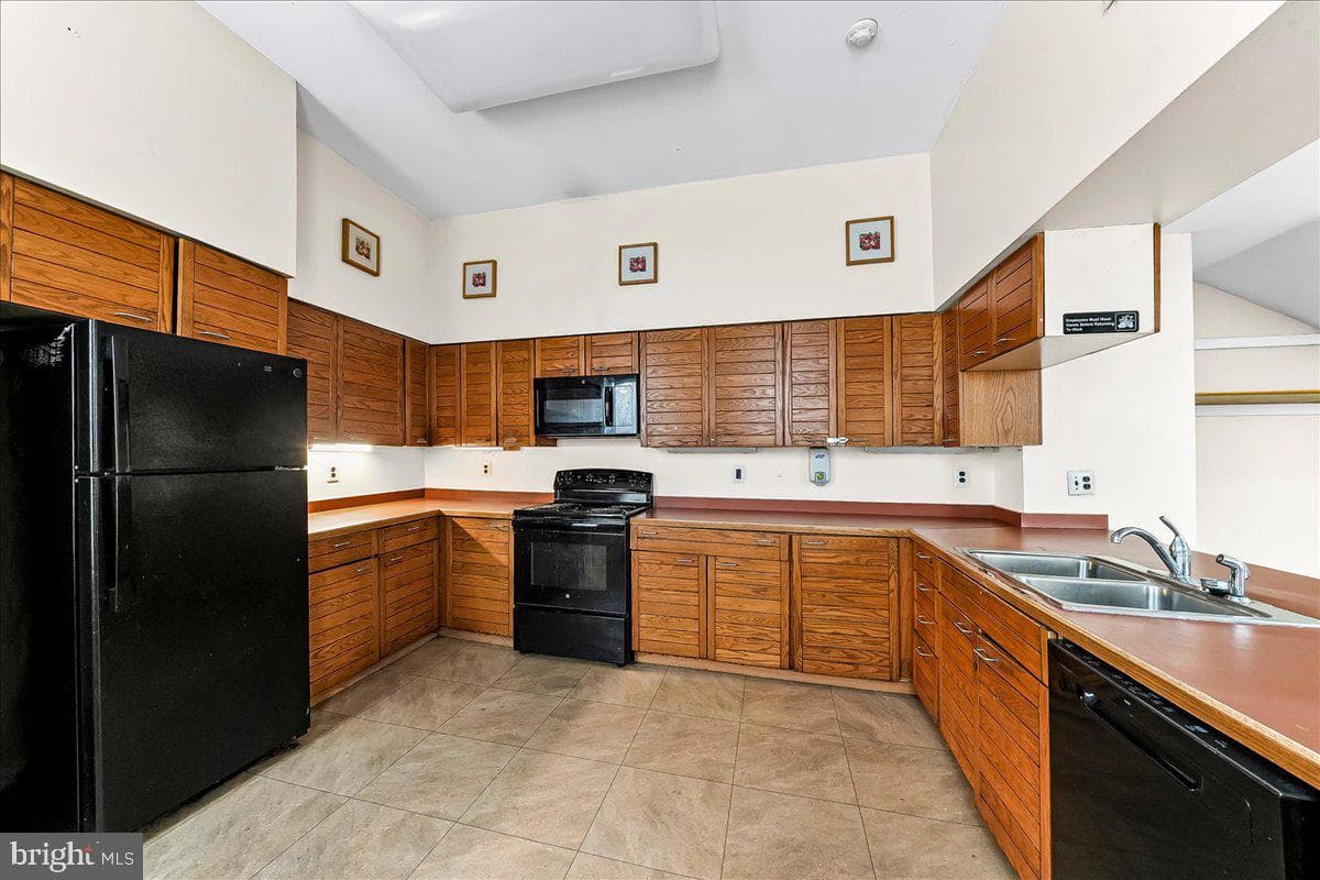 3361 Frankford Avenue photo 13