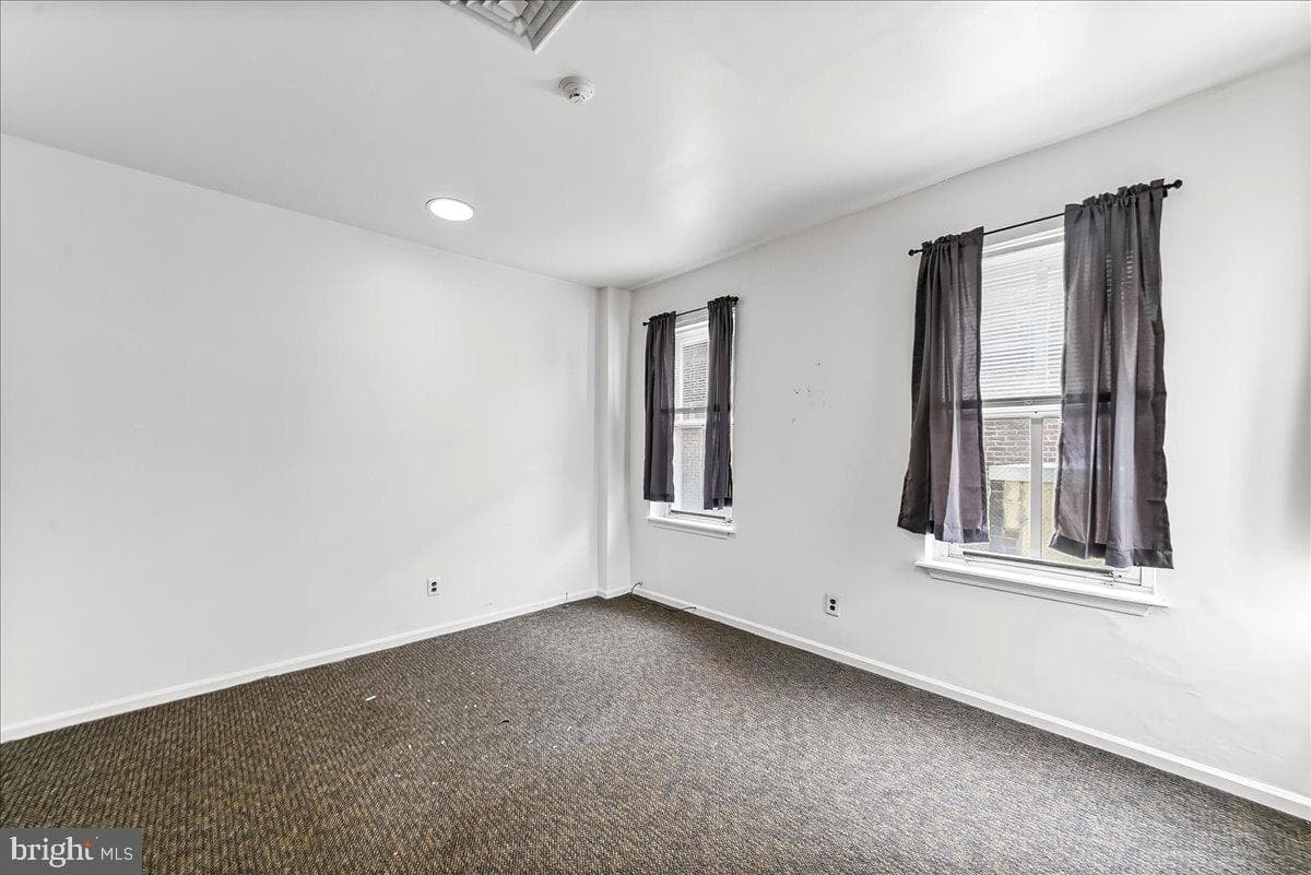 3361 Frankford Avenue photo 24