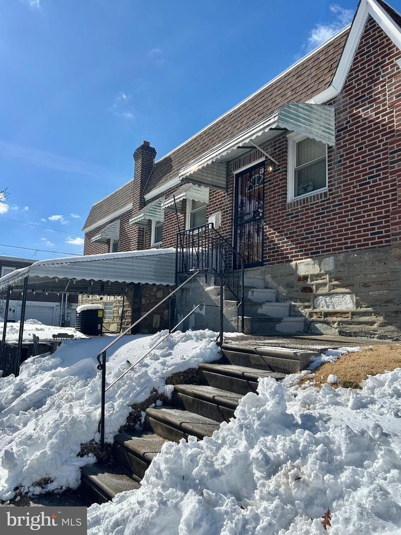 1734 Strahle Street photo 6