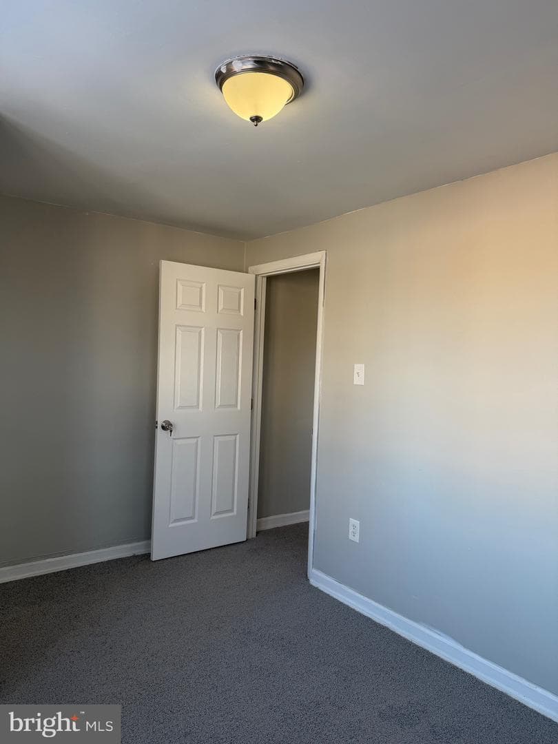 6839 Rodney Street photo 15