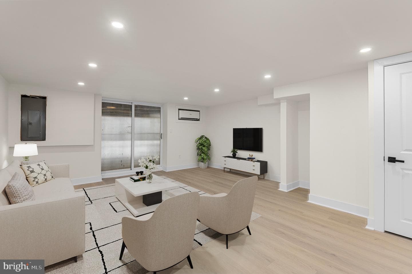 10867 Harrow Road photo 17