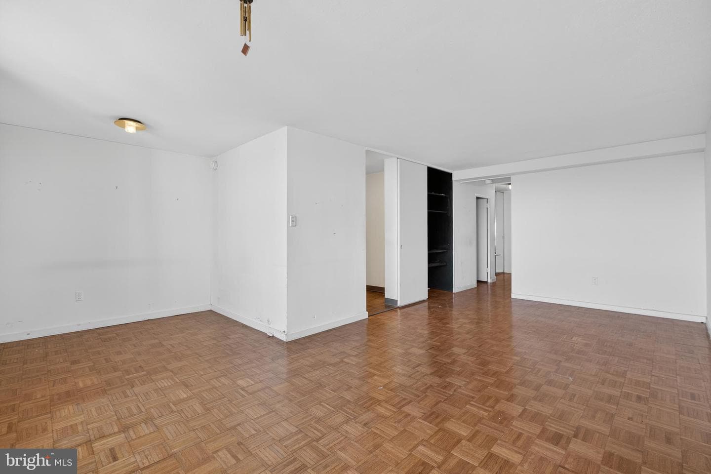 604 S Washington Square #2506 photo 5