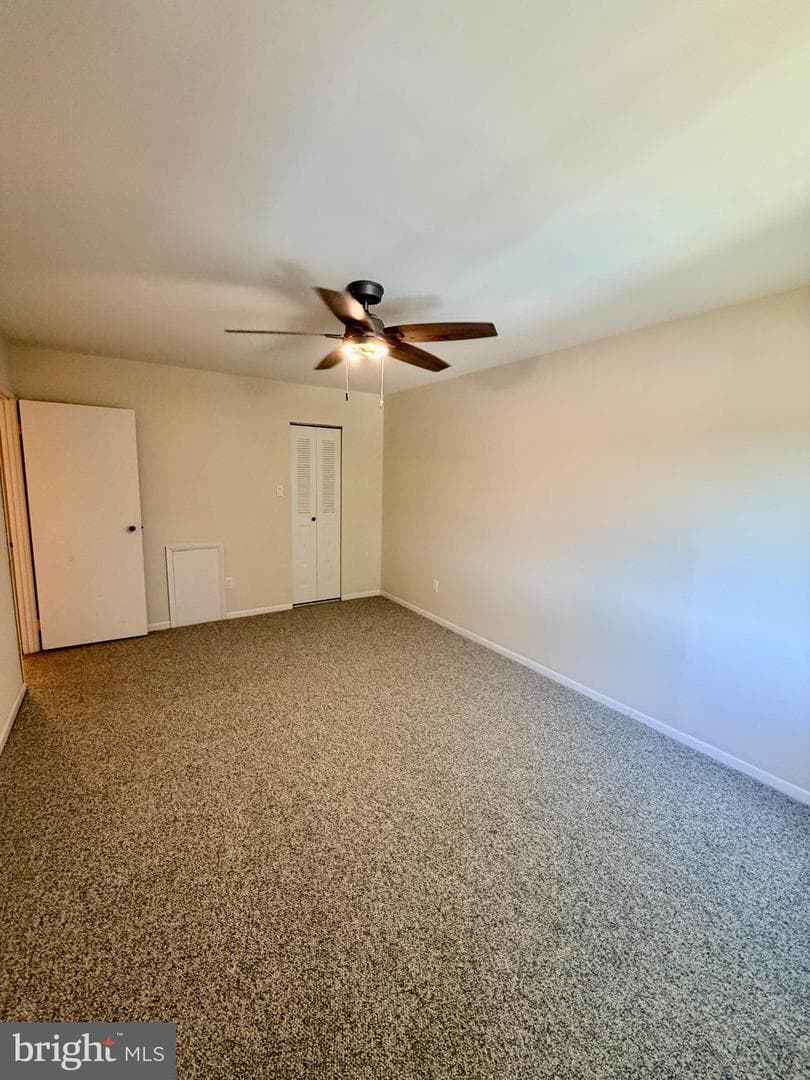 67203 Delaire Landing Road #203 photo 33