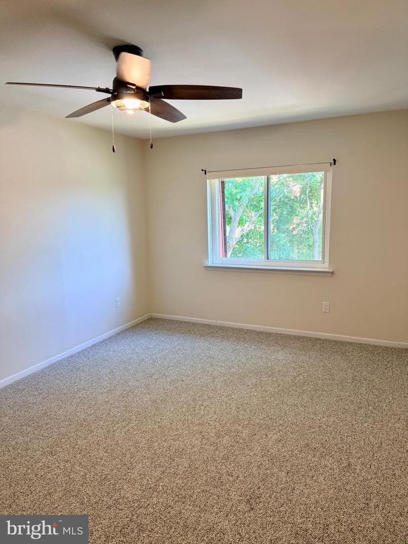67203 Delaire Landing Road #203 photo 35