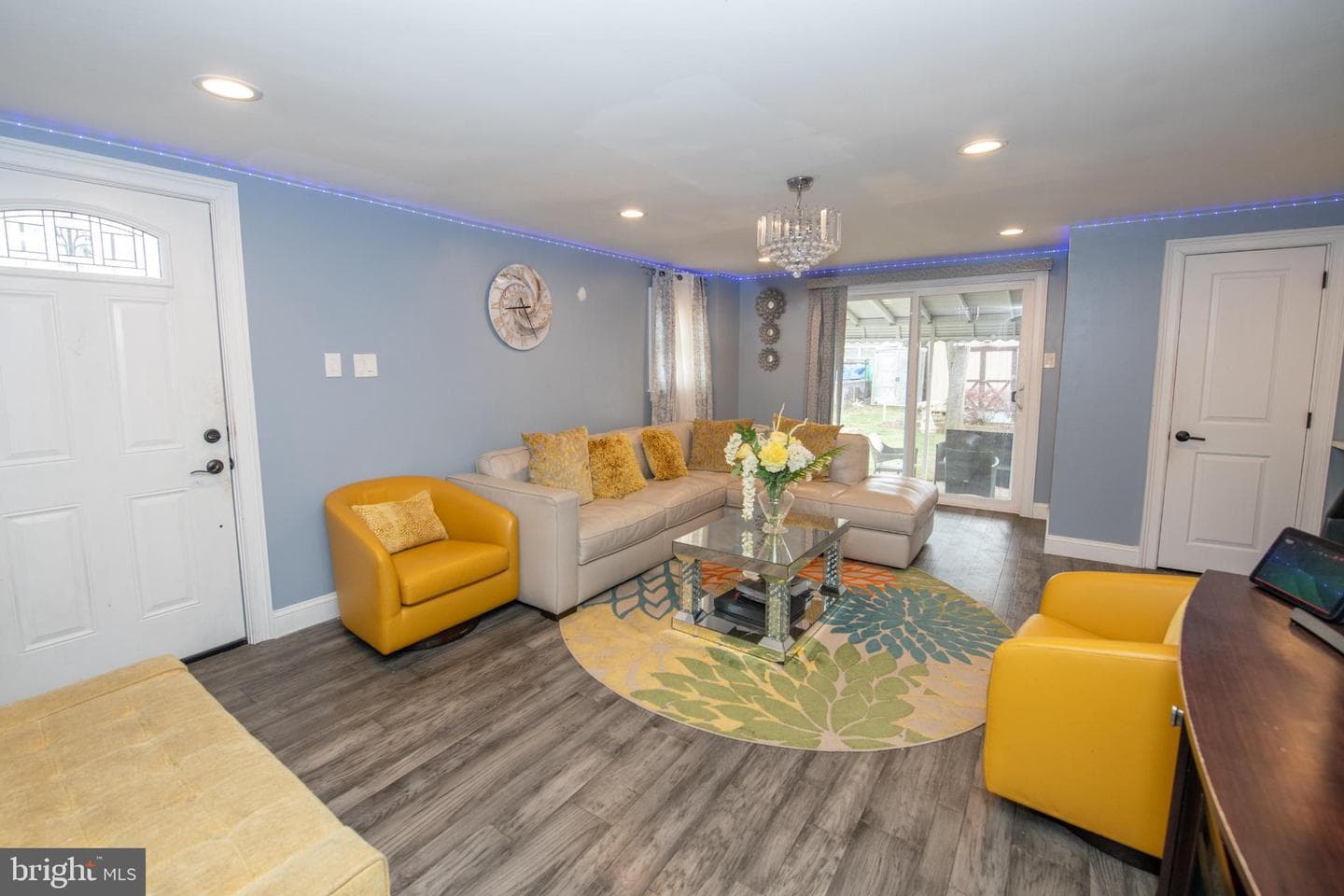 2849 Welsh Road photo 4