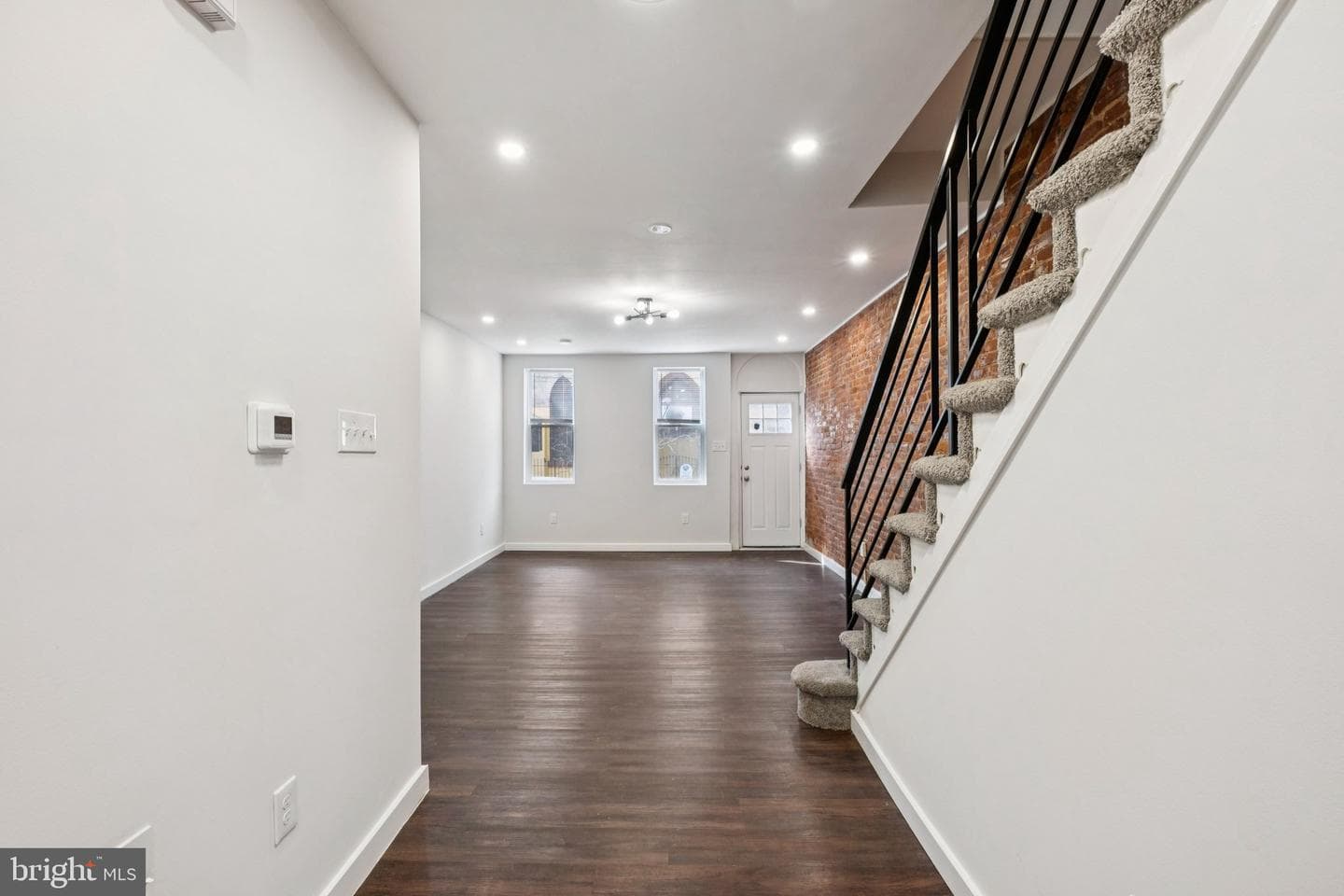 2319 N Hancock Street photo 8