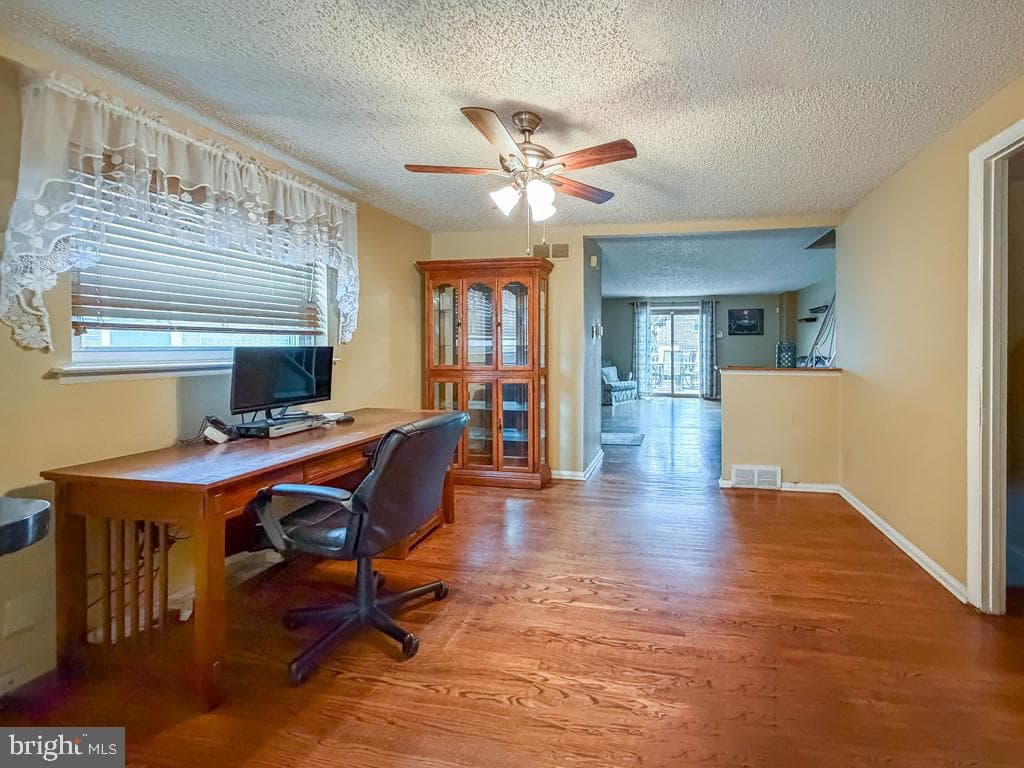 8923 Dewees Street photo 7
